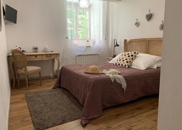 Du Domaine Fournie Gasthof Tarascon-sur-Ariège